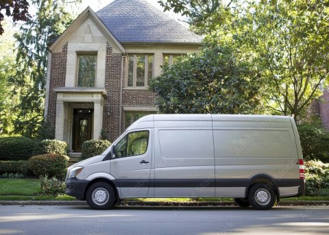 roofing company van